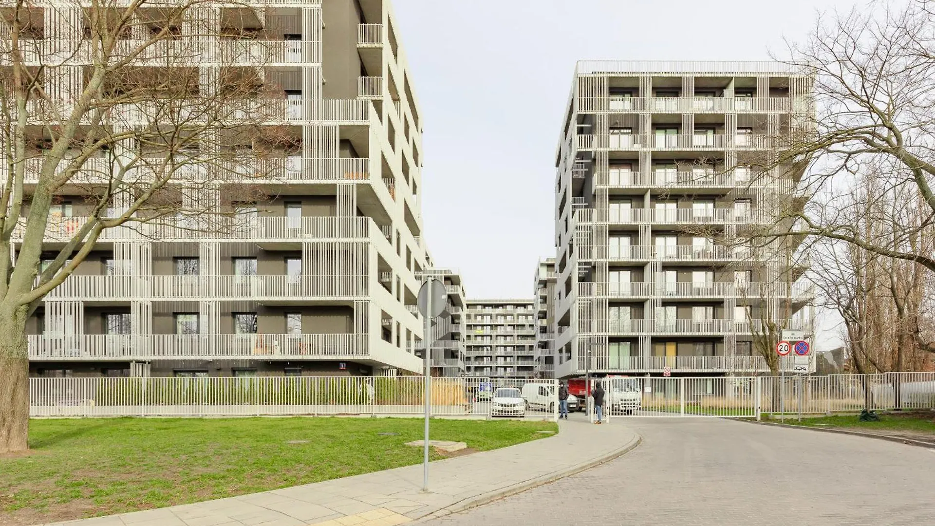 Stacja Wola Nowoczesny Apartament Z Balkonem I Parkingiem Warszawa By Noclegi Renters 0*,