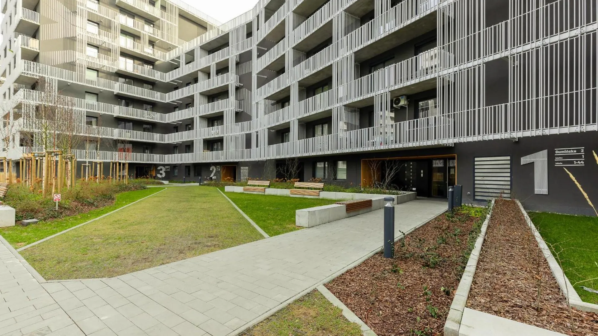 Stacja Wola Nowoczesny Apartament Z Balkonem I Parkingiem Warszawa By Noclegi Renters