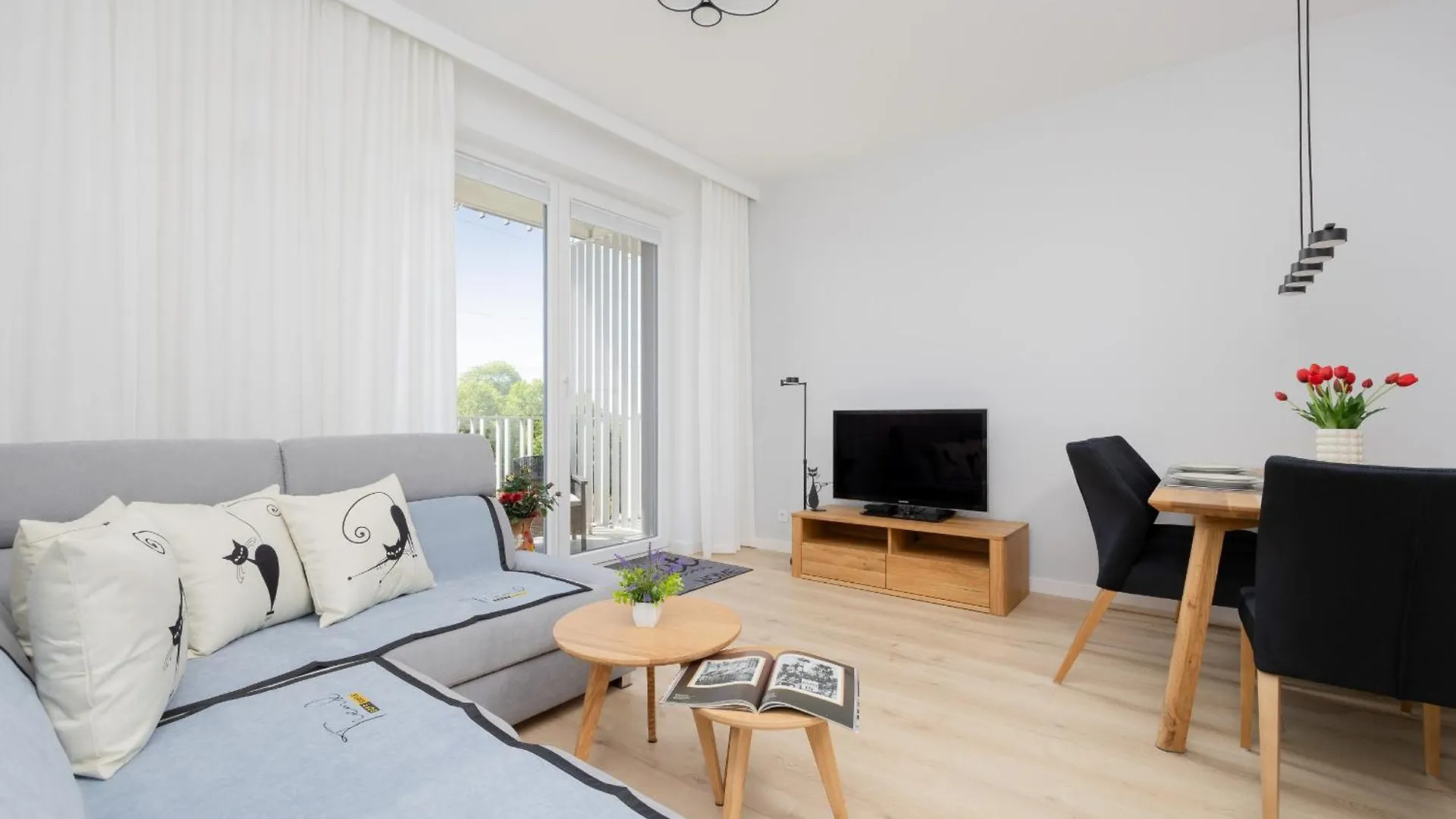 Stacja Wola Nowoczesny Apartament Z Balkonem I Parkingiem Warszawa By Noclegi Renters